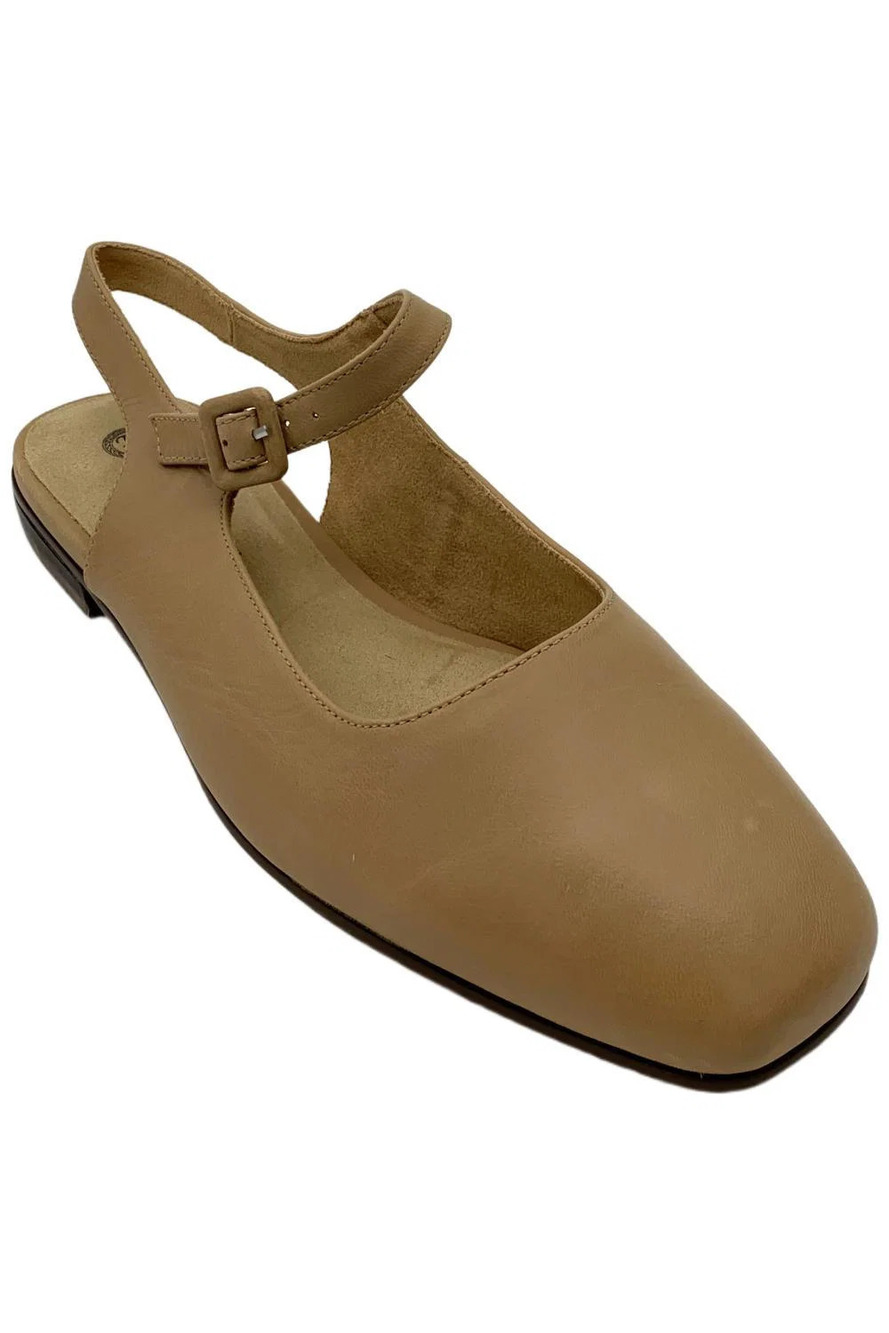 Bella Vita Women's Andie Slingback Square Toe Leather Ballet Flats - Narrow